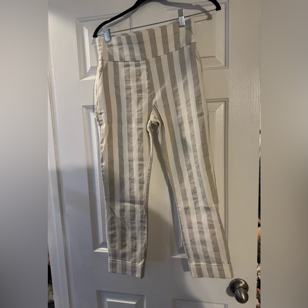 New York & Company Striped High-Waisted capri Pants